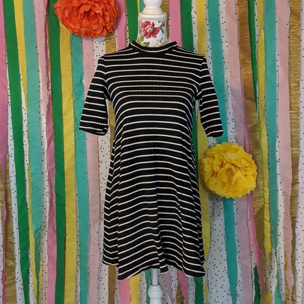 Uniqlo Flare Dress - Size S